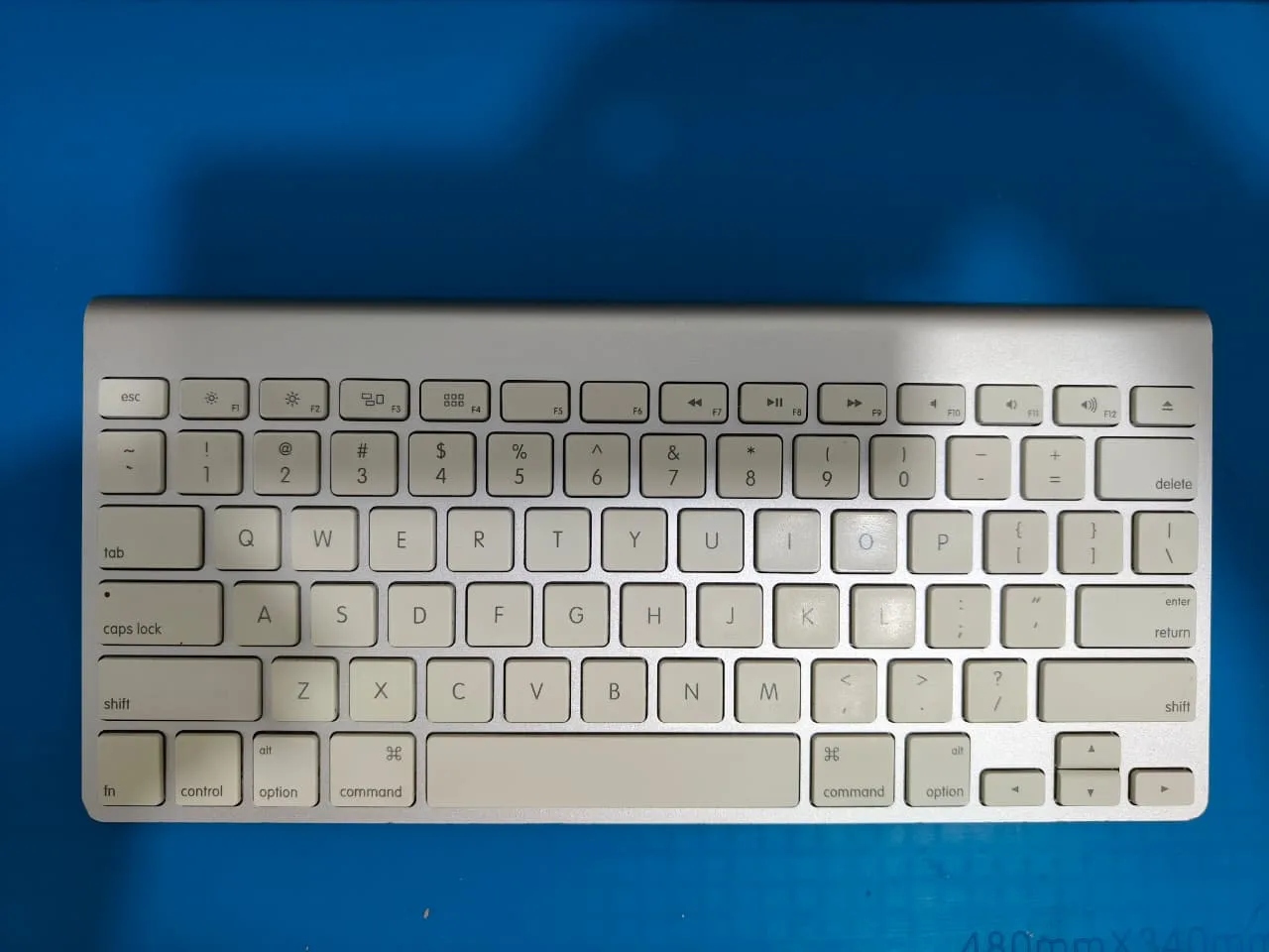 Teclado Sem Fio Original Apple Wireless A1314 - Imagem 4