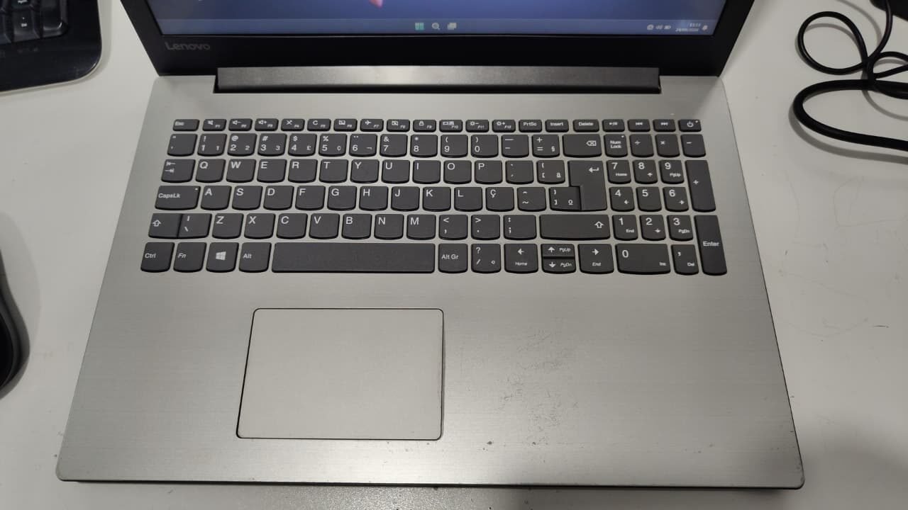 Notebook Lenovo Ideapad B330-15IKBR Intel Core i3 7th 4gb Ram 128gb SSD (Usado) - Imagem 5